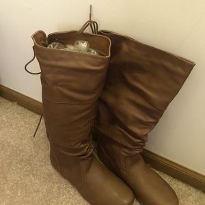Ladies boots